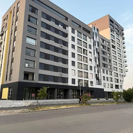 Urban Apartment *